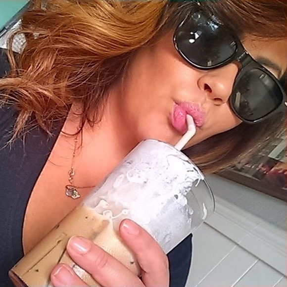 Meet your Posher, Jessika - Picture 2 of 2